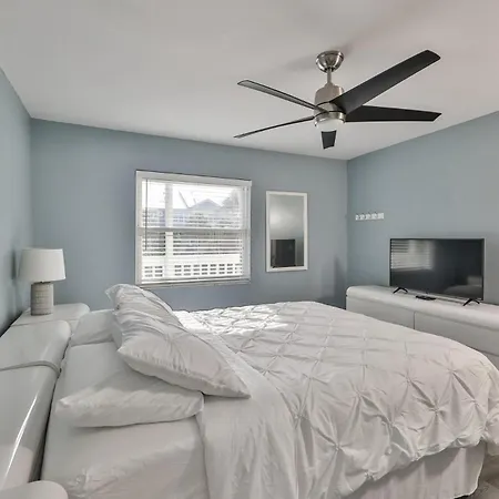 100 Steps To Beautiful Indian Rocks Beach, Oceanside, 2 Bedroom Updated Condo Clearwater Beach Exterior photo